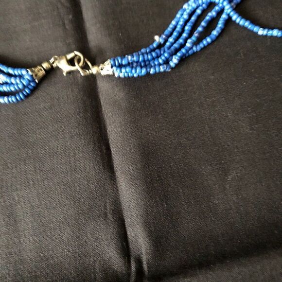 Cute Ombré Beaded Blue Necklace - Picture 6 of 7